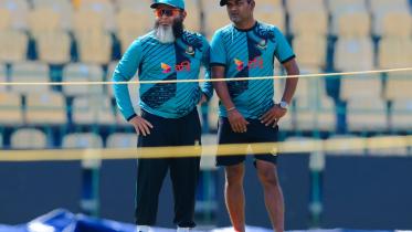 salahuddin_and_mushtaq.jpg