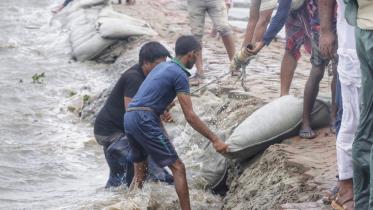 Embankments destroyed by Remal