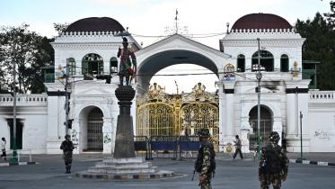 Nepal president seeks end to crisis