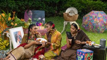 Recreate the charm of classic deshi tea parties Recreate the charm of classic deshi tea parties
