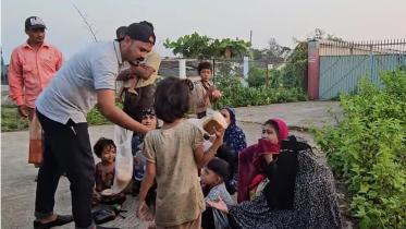 Bunch of Rohingyas ashore in Teknaf sea beach _f2e2.jpg