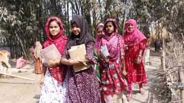 Nodi O Jibon school lights path for char girls education_b3ac.jpg