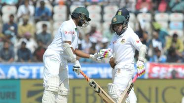 Shakib Al Hasan and Mushfiqur Rahim in Cricket Australia XI
