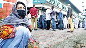 corona patients wait test.jpg