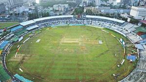 dhaka stadium.jpg