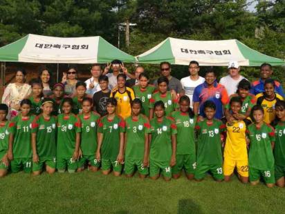 BD U16 women's team.jpg