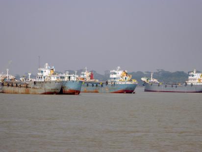 Mongla cargo workers strike