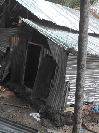 vandalised, looted house in Jhalakathi 