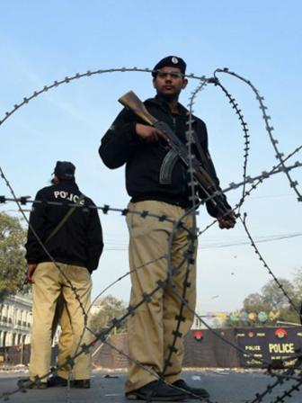 Pak-Police-web.jpg