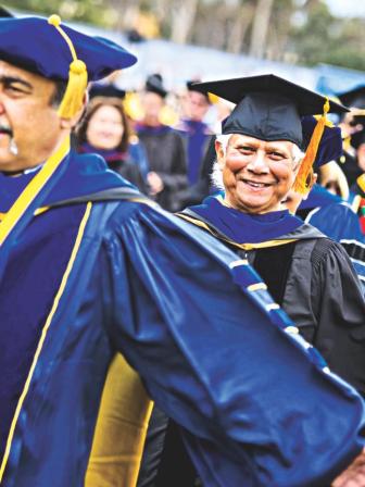 Yunus at University of California.jpg