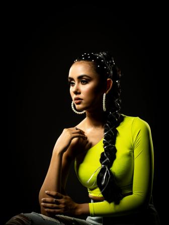 Pearls in your hair 1