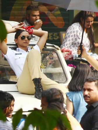 deepika-padukones-cop-look-.jpg