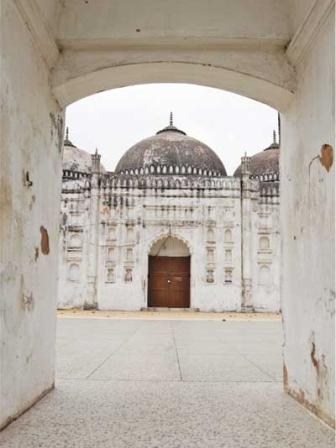 mosque1.jpg