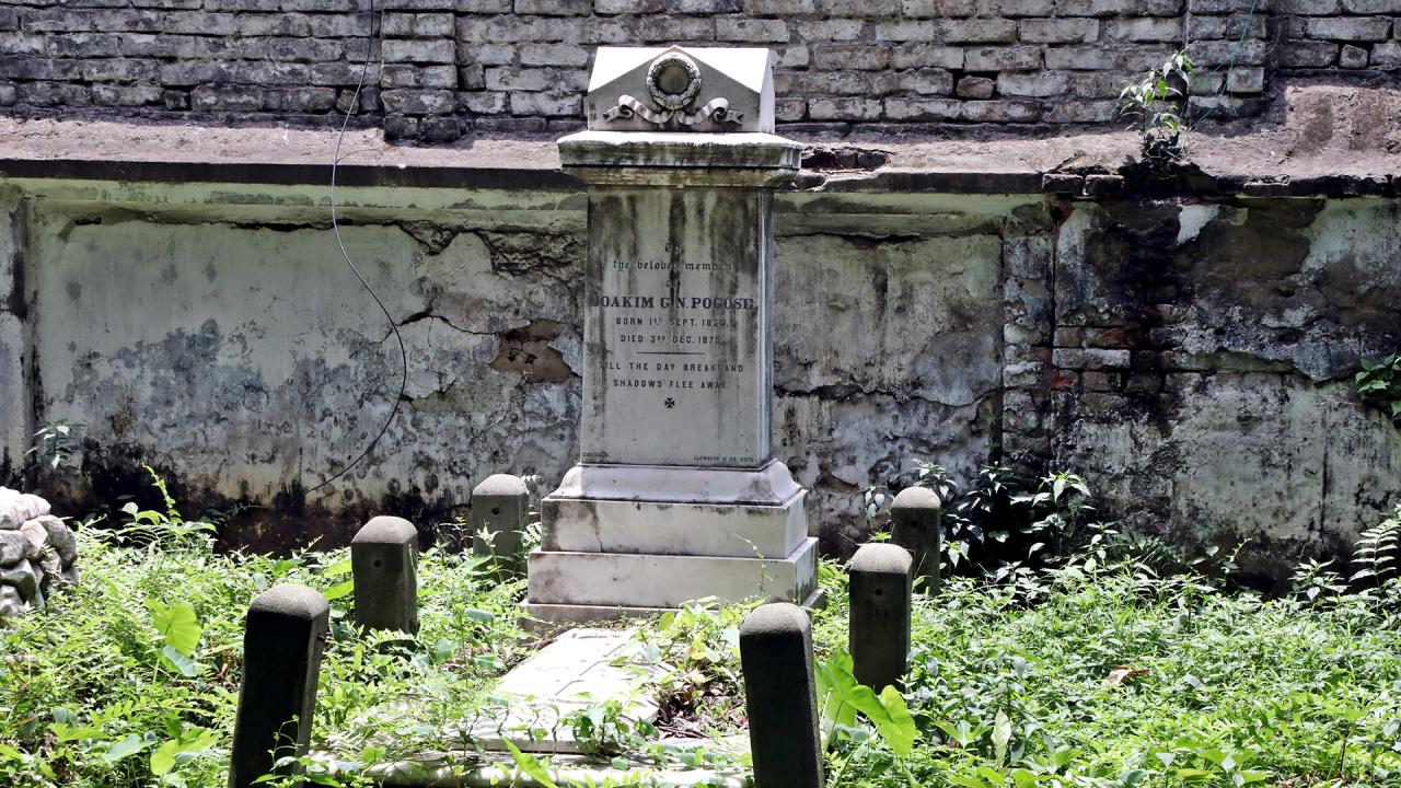narinda_christian_cemetery_7.jpg