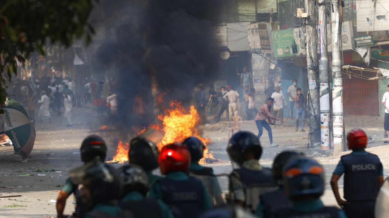 police-bnp-clash_13.jpg