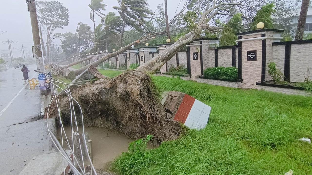 power cuts due to cyclone remal